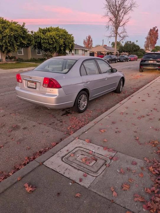 2002 Honda Civic 7th Gen - Image 4 of 9