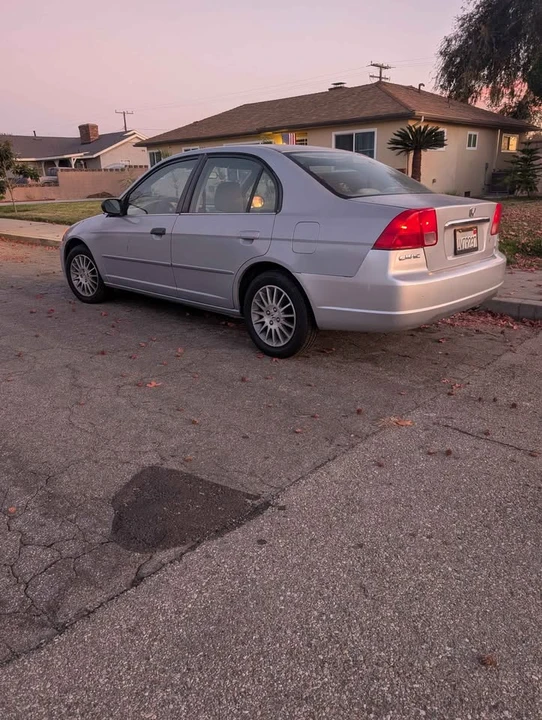 2002 Honda Civic 7th Gen - Image 6 of 9