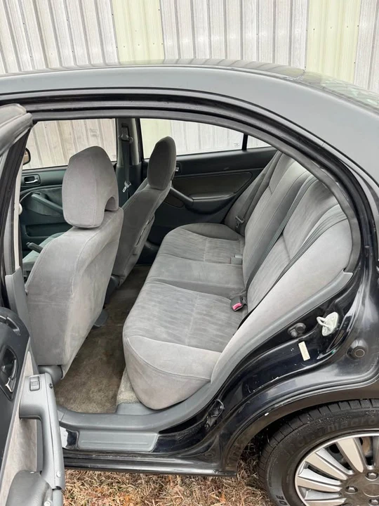 2002 Honda Civic 7th Gen - Image 8 of 10