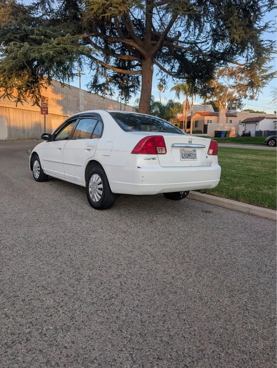 2002 Honda Civic 7th Gen - Image 2 of 7