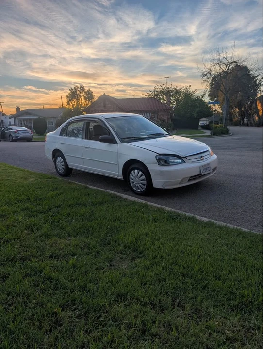 2002 Honda Civic 7th Gen - Image 3 of 7
