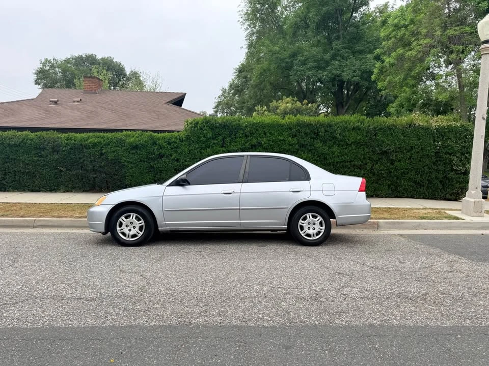 2002 Honda Civic 7th Gen - Image 2 of 10
