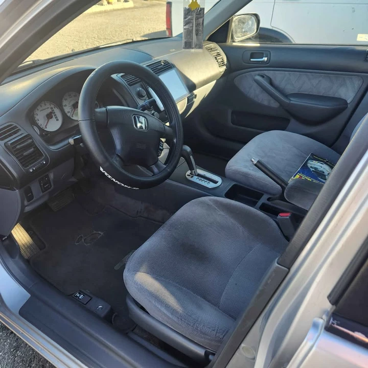 2002 Honda Civic 7th Gen - Image 6 of 10