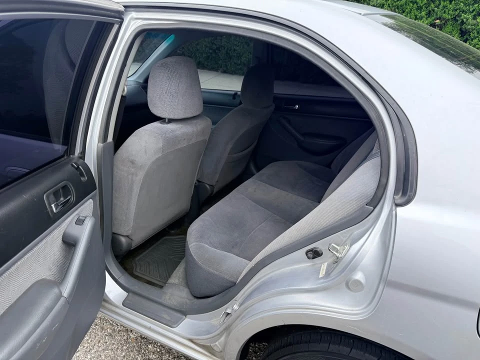 2002 Honda Civic 7th Gen - Image 8 of 11