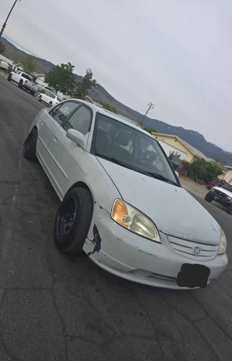2002 Honda Civic 7th Gen - Image 2 of 10