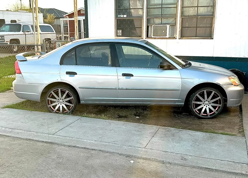 2002 Honda Civic 7th Gen - Image 3 of 3