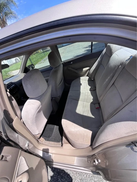 2002 Honda Civic 7th Gen - Image 7 of 10