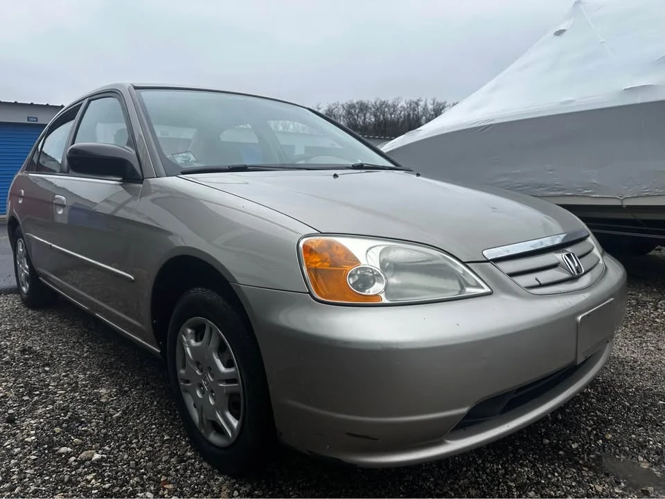2002 Honda Civic 7th Gen - Image 2 of 10