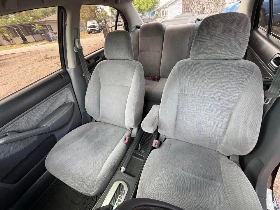 2002 Honda Civic 7th Gen - Image 10 of 13