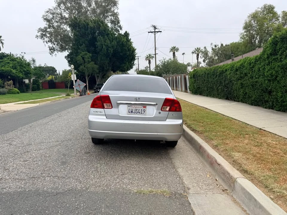 2002 Honda Civic 7th Gen - Image 3 of 10