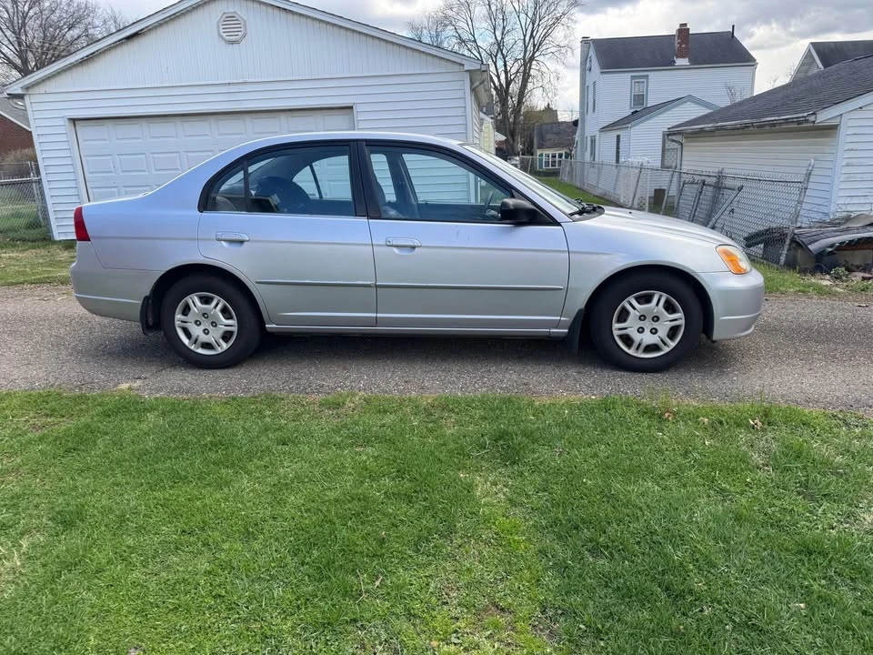 2002 Honda Civic 7th Gen - Image 4 of 9