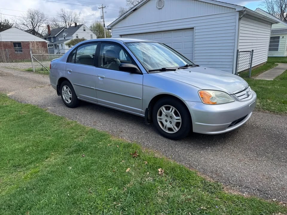 2002 Honda Civic 7th Gen - Image 3 of 9