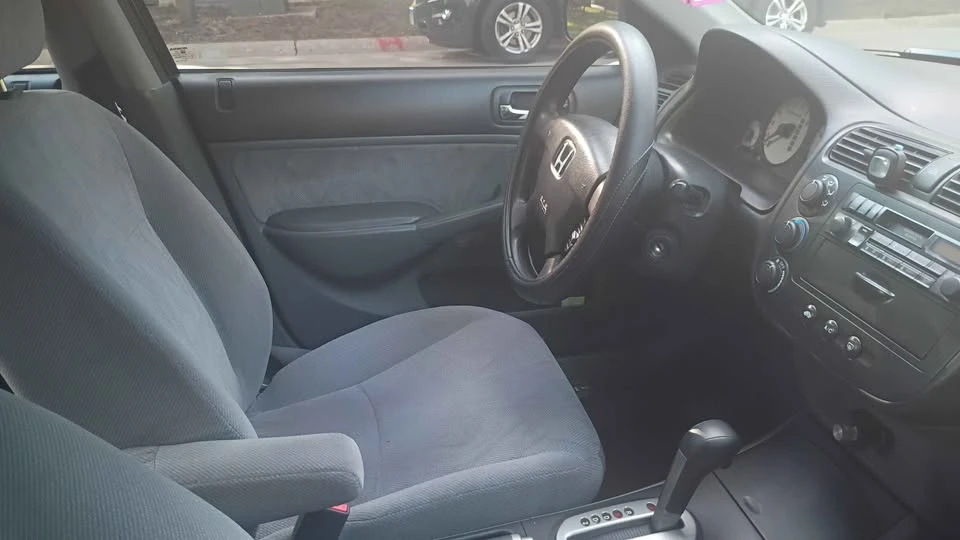 2002 Honda Civic 7th Gen - Image 2 of 8