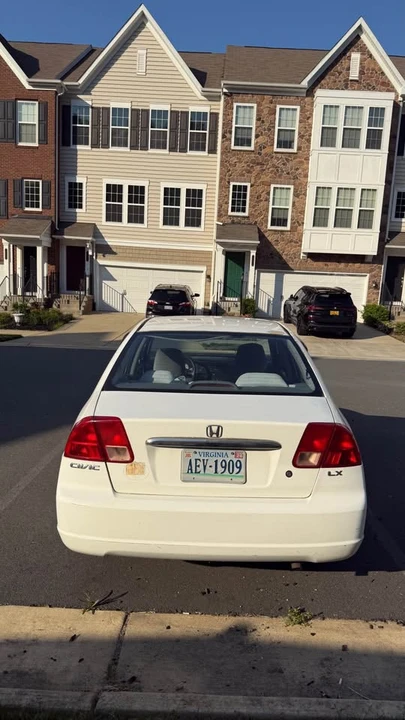 2002 Honda Civic 7th Gen - Image 3 of 9
