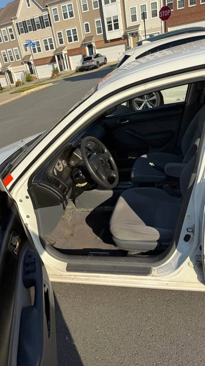 2002 Honda Civic 7th Gen - Image 7 of 9
