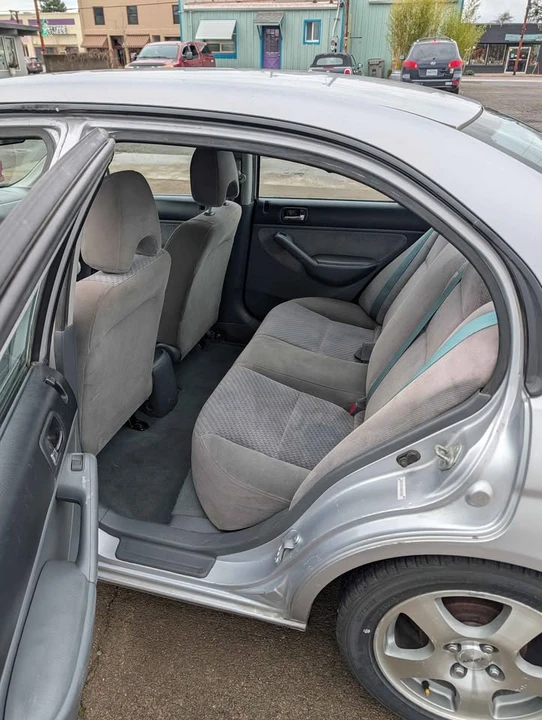 2002 Honda Civic 7th Gen - Image 6 of 8