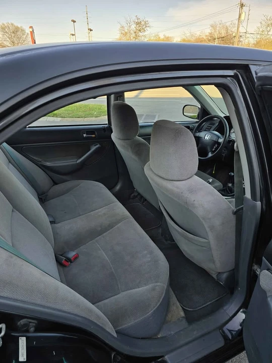 2002 Honda Civic 7th Gen - Image 8 of 12