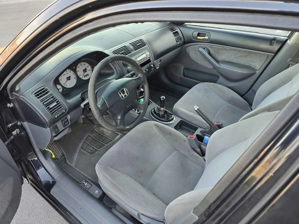 2002 Honda Civic 7th Gen - Image 9 of 12