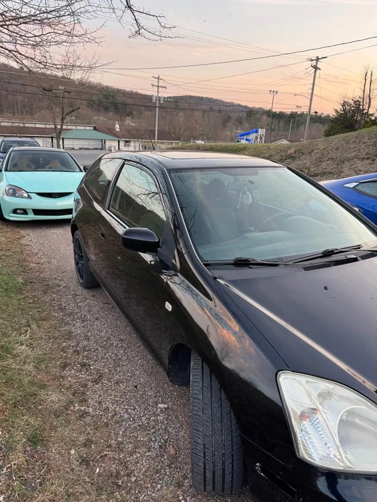 2002 Honda Civic 7th Gen - Image 2 of 4
