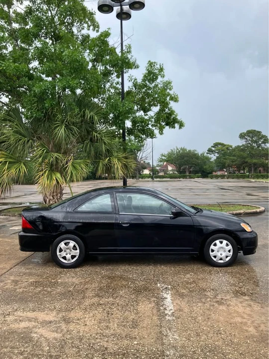 2002 Honda Civic 7th Gen - Image 3 of 14