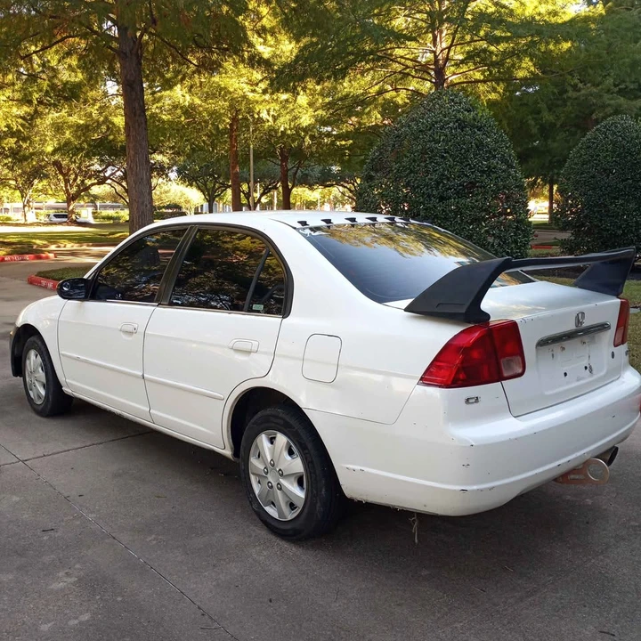 2002 Honda Civic 7th Gen - Image 2 of 9