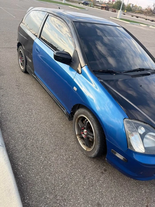 2002 Honda EP3 Civic Si - Image 3 of 4