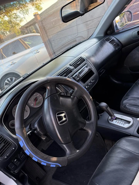 2002 Honda Civic 7th Gen - Image 6 of 7