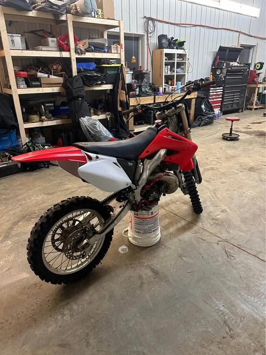 2002 Honda CR - Image 3 of 5