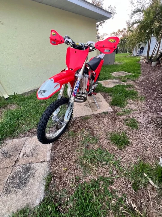 2002 Honda CR - Image 7 of 7