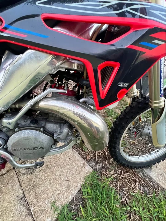2002 Honda CR - Image 5 of 7