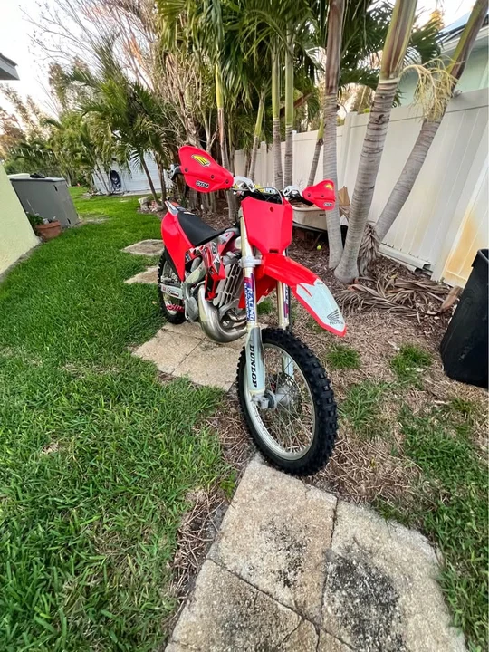 2002 Honda CR - Image 6 of 7