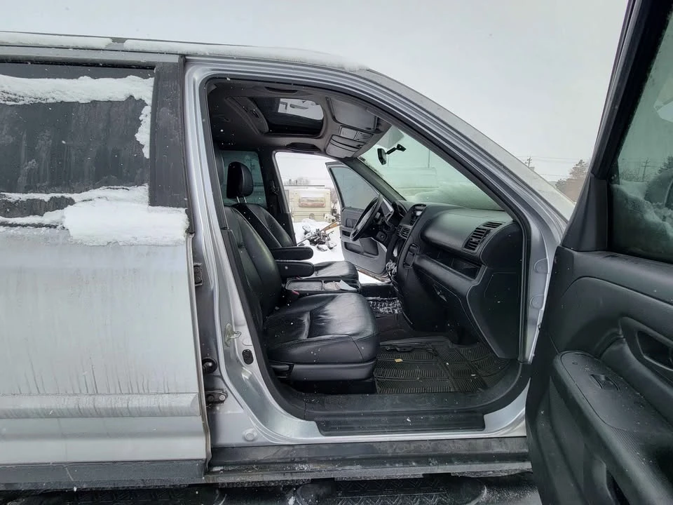 2002 Honda CR-V 2nd Gen - Image 12 of 13