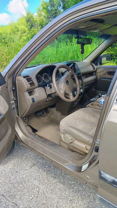2002 Honda CR-V 2nd Gen - Image 9 of 11