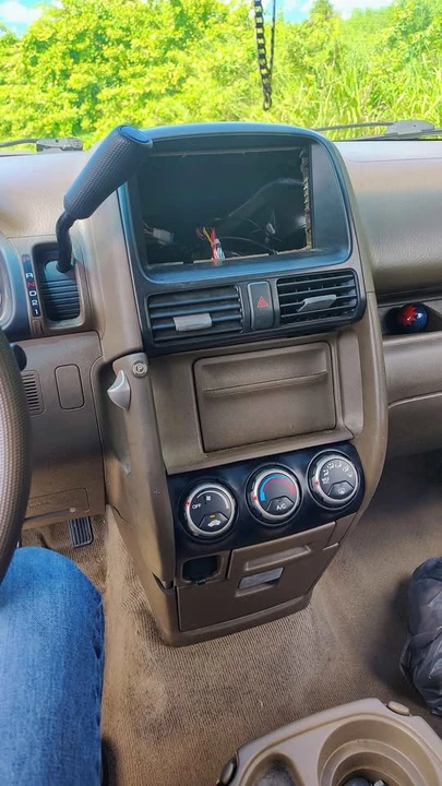 2002 Honda CR-V 2nd Gen - Image 11 of 11