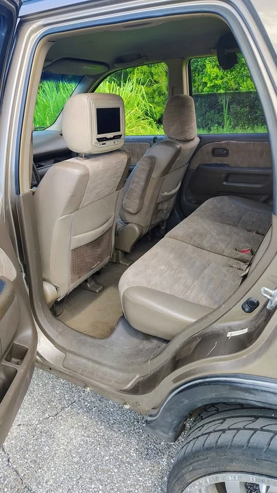 2002 Honda CR-V 2nd Gen - Image 8 of 11