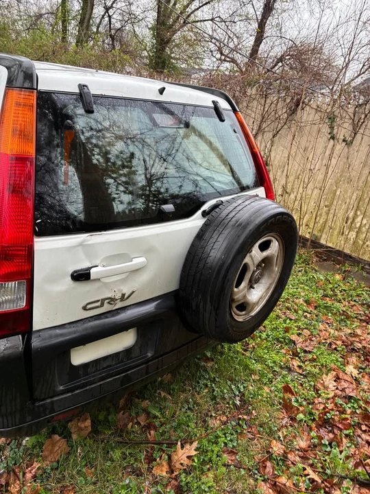 2002 Honda CR-V 2nd Gen - Image 4 of 9