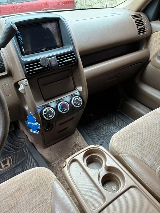 2002 Honda CR-V 2nd Gen - Image 9 of 9