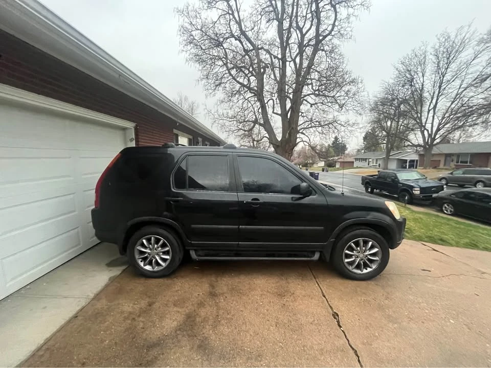 2002 Honda CR-V 2nd Gen - Image 5 of 10