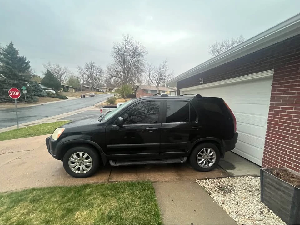 2002 Honda CR-V 2nd Gen - Image 3 of 10