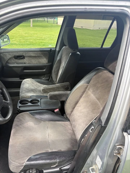 2002 Honda CR-V 2nd Gen - Image 6 of 7