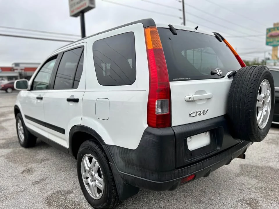 2002 Honda CR-V 2nd Gen - Image 2 of 15