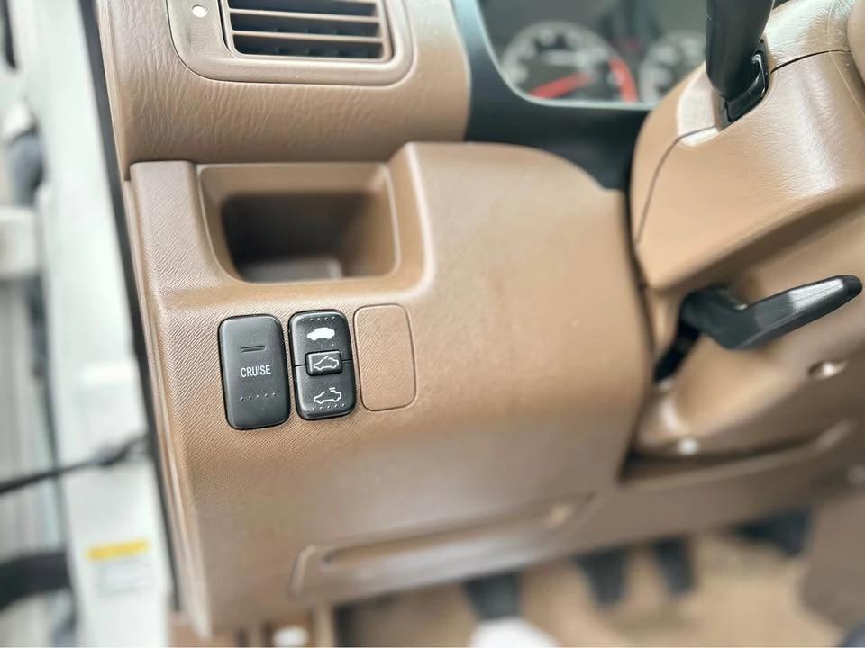 2002 Honda CR-V 2nd Gen - Image 8 of 15