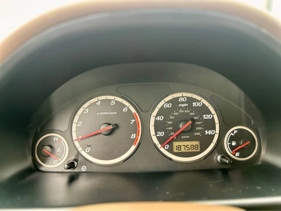2002 Honda CR-V 2nd Gen - Image 7 of 15