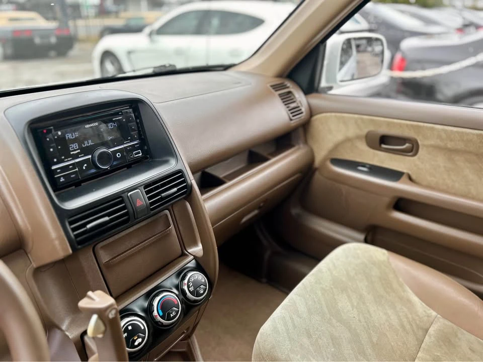2002 Honda CR-V 2nd Gen - Image 5 of 15