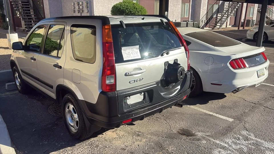 2002 Honda CR-V 2nd Gen - Image 6 of 9