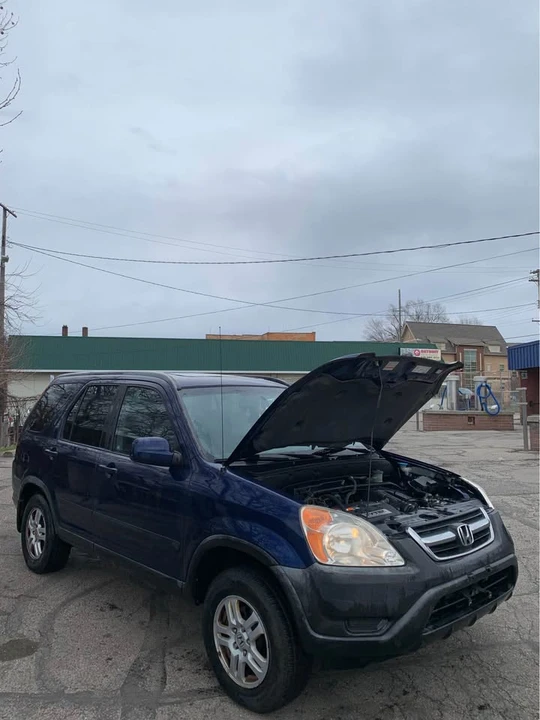 2002 Honda CR-V 2nd Gen - Image 2 of 6