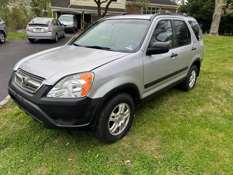 2002 Honda CR-V 2nd Gen - Image 2 of 19