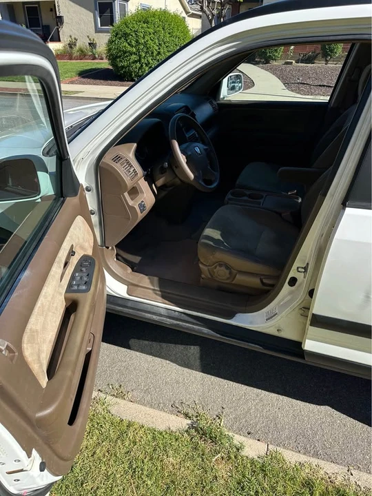 2002 Honda CR-V 2nd Gen - Image 8 of 15