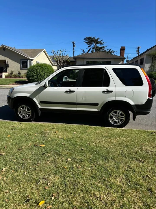 2002 Honda CR-V 2nd Gen - Image 5 of 15