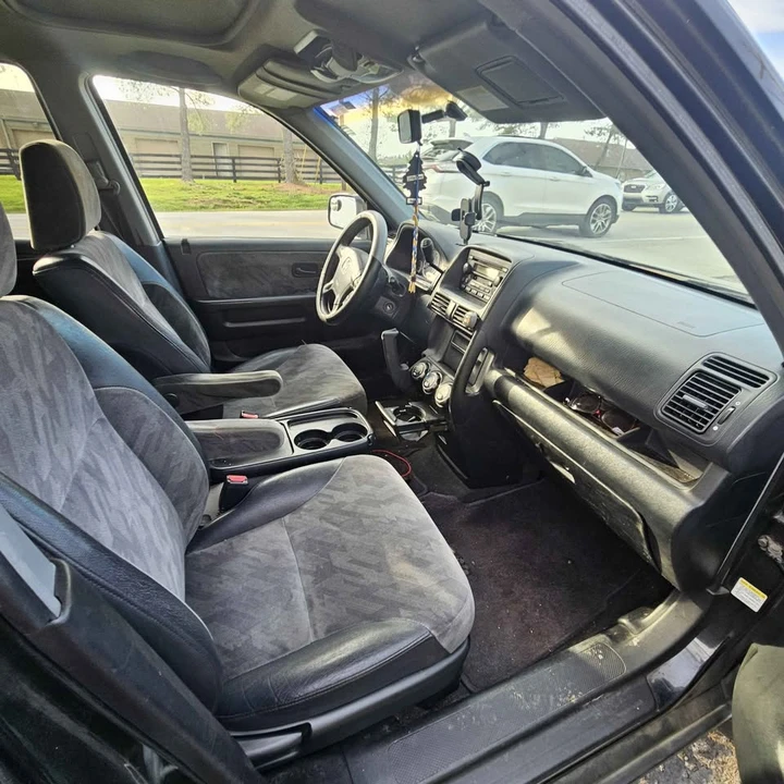 2002 Honda CR-V 2nd Gen - Image 3 of 16